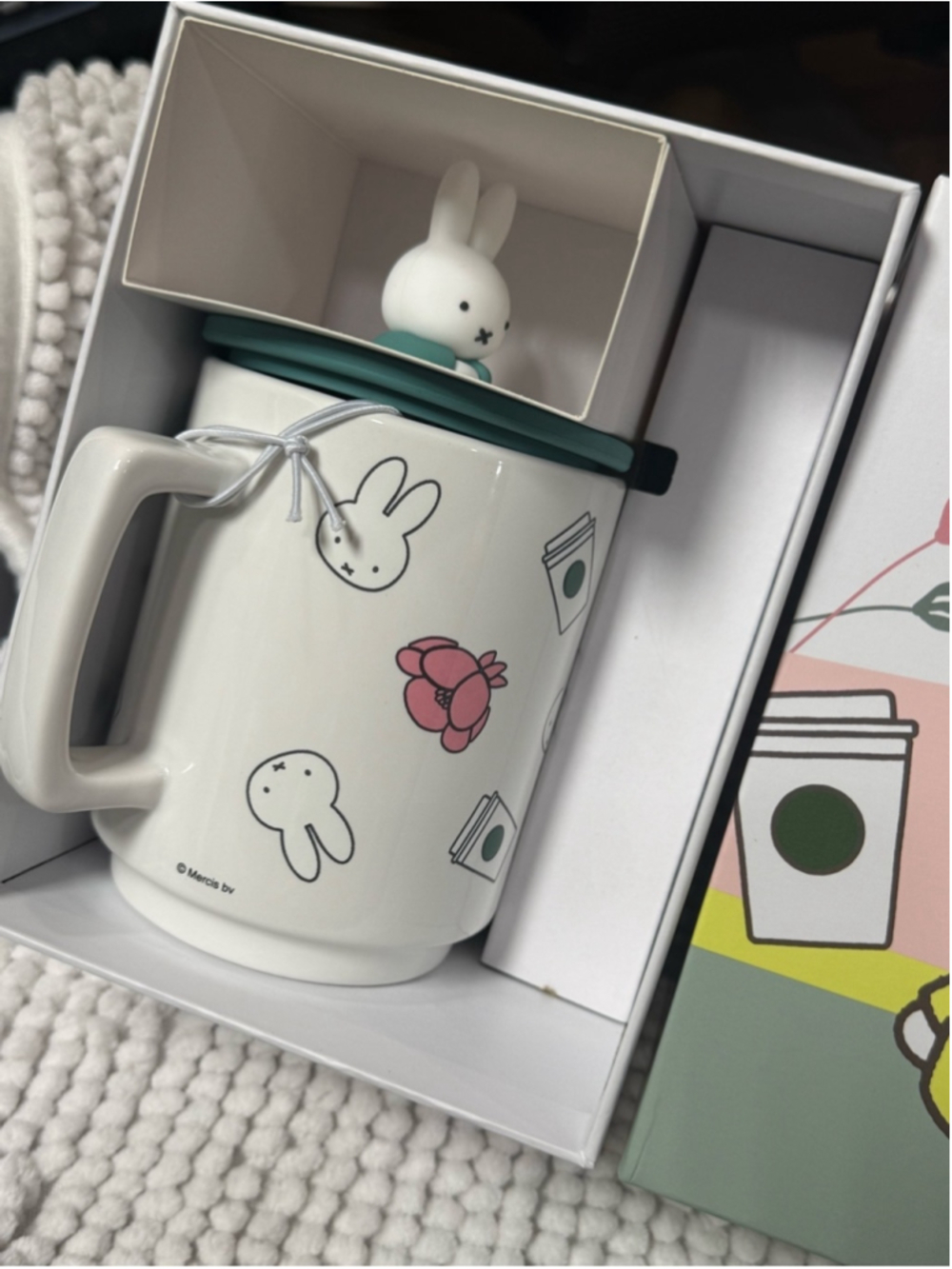 Starbucks x Miffy Limited Edition Ceramic Mug With 3D Miffy Lid 2026 Collection - Picture 4 of 15